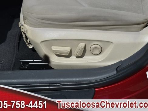 Used 2019 Toyota Camry LE FWD image 19