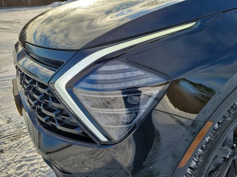 Used 2025 Kia Sportage X-Line image 9