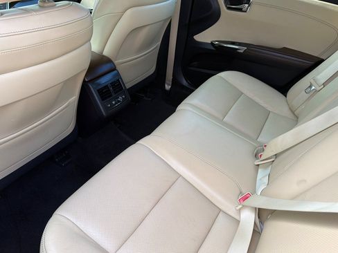 Used 2016 Toyota Avalon Limited FWD image 14