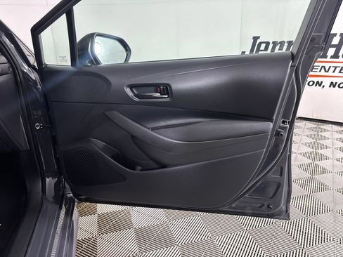 Used 2026 Toyota Corolla LE FWD image 28