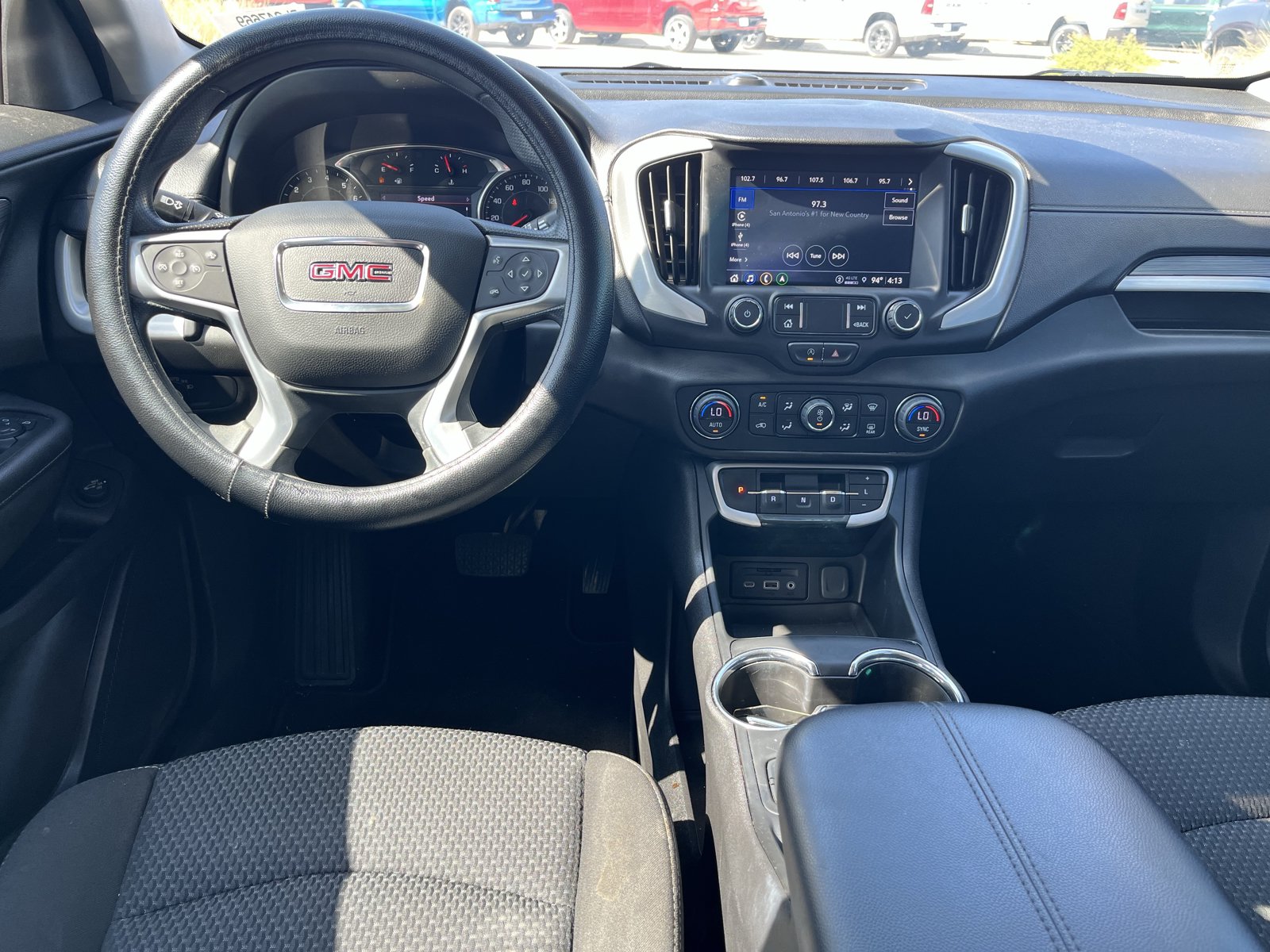 Used 2022 GMC Terrain SLE w/ Driver Convenience Package FWD image 19