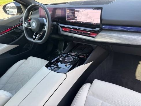 Certified 2026 BMW i5 eDrive40 w/ Executive Package AWD/4WD image 30