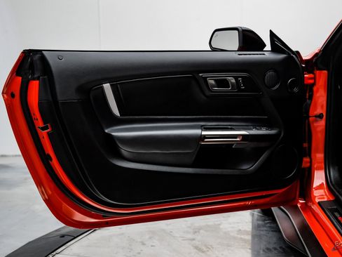 Used 2022 Ford Mustang Shelby GT500 w/ Technology Package image 83