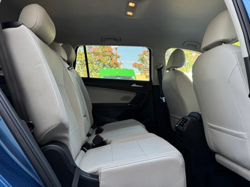 Used 2018 Volkswagen Tiguan SE FWD image 26
