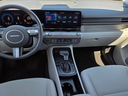 Used 2024 Hyundai Kona SEL FWD image 12