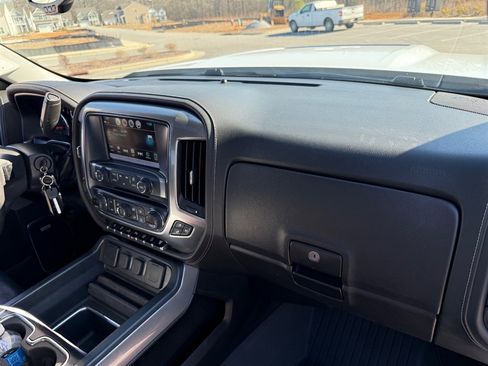 Used 2018 Chevrolet Silverado 2500 LTZ w/ Duramax Plus Package image 23