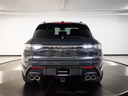 Certified 2024 Porsche Macan AWD/4WD image 6