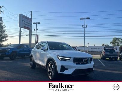 Used 2025 Volvo XC40 B5 Core w/ Protection Package Premier