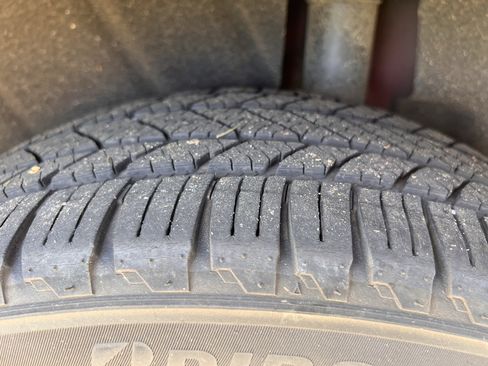 Used 2020 Volkswagen Tiguan SEL image 12