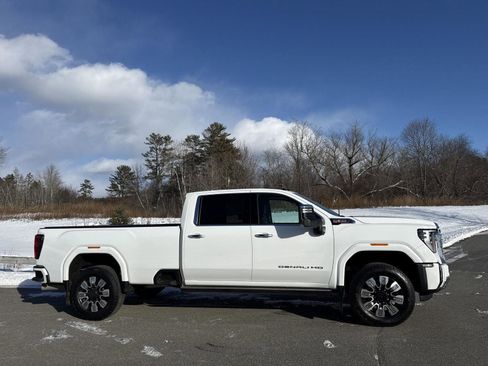 Used 2024 GMC Sierra 3500 Denali w/ Denali Reserve Package image 6