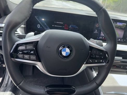 Used 2025 BMW 330i Sedan RWD image 9