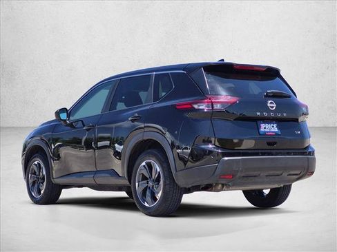 Used 2024 Nissan Rogue SV FWD image 8