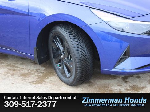 Used 2022 Hyundai Elantra Blue image 19