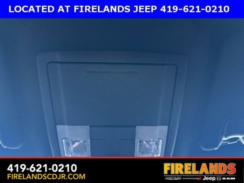 Used 2018 Ford Explorer XLT w/ Equipment Group 202A image 27