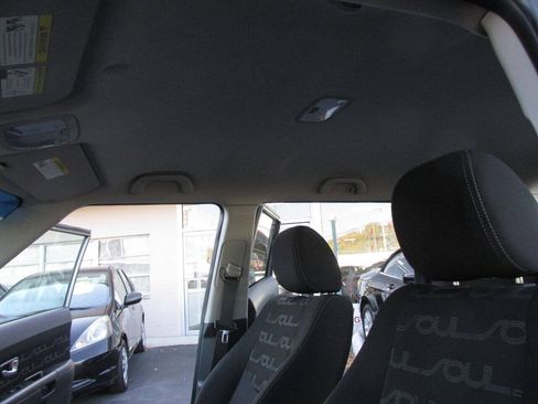 Used 2013 Kia Soul + w/ Audio Pkg FWD image 32