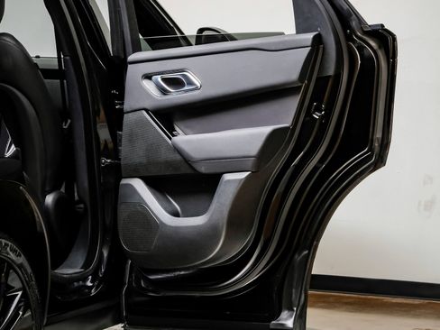 Used 2024 Land Rover Range Rover Velar Dynamic SE image 47