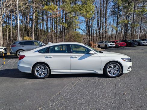 Used 2020 Honda Accord LX image 4