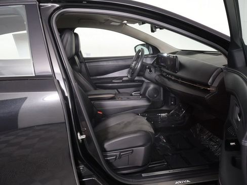 Used 2023 Nissan Ariya AWD image 31