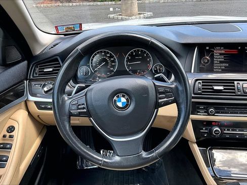 Used 2016 BMW 528i xDrive Sedan w/ Premium Package AWD/4WD image 19