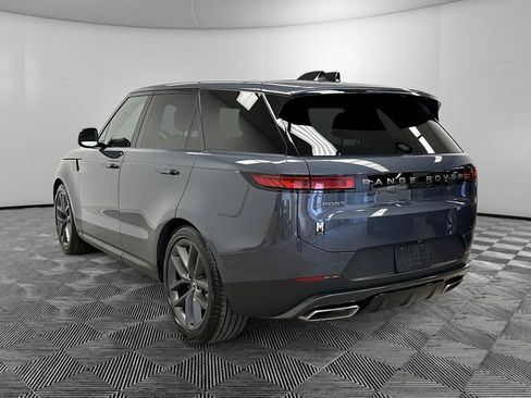 Used 2025 Land Rover Range Rover Sport SE AWD/4WD image 3