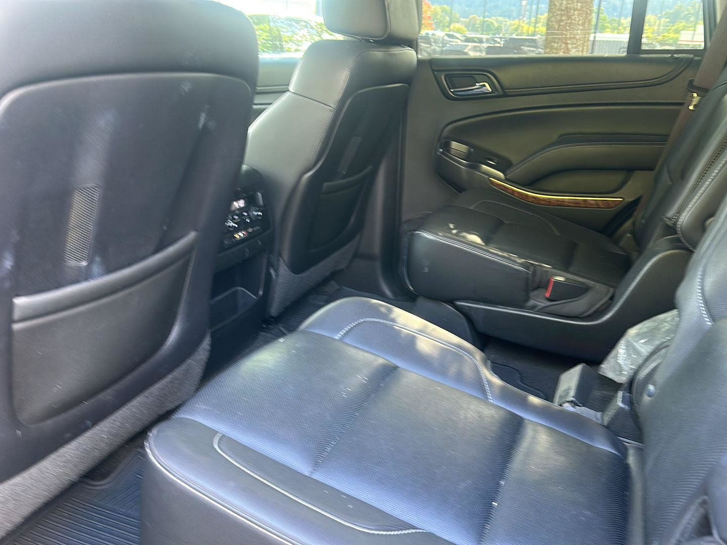 Used 2015 Chevrolet Tahoe LTZ AWD/4WD image 9