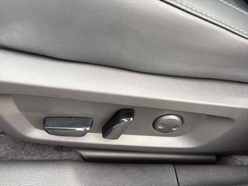 New 2026 Mitsubishi Outlander SE image 15