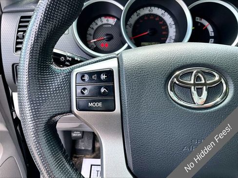 Used 2013 Toyota Tacoma 4x4 Double Cab w/ SR5 Pkg image 17