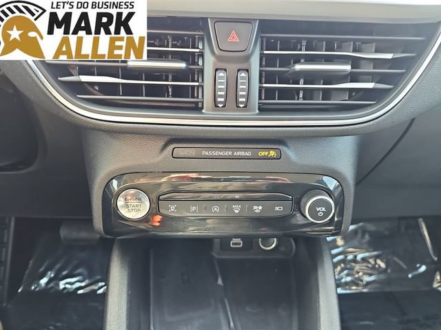 Used 2024 Ford Escape Platinum AWD/4WD image 17