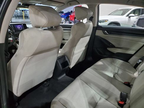 Used 2018 Honda Accord LX image 23