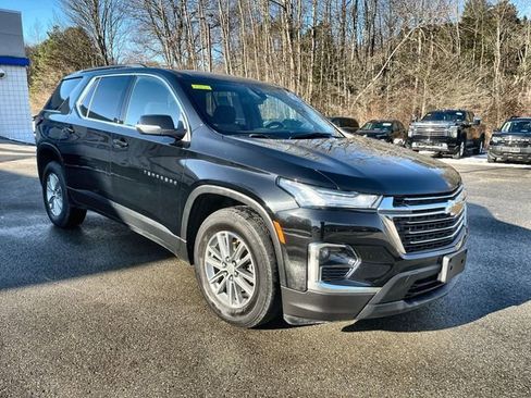 Used 2023 Chevrolet Traverse LT w/ LPO, Floor Liner Package image 11