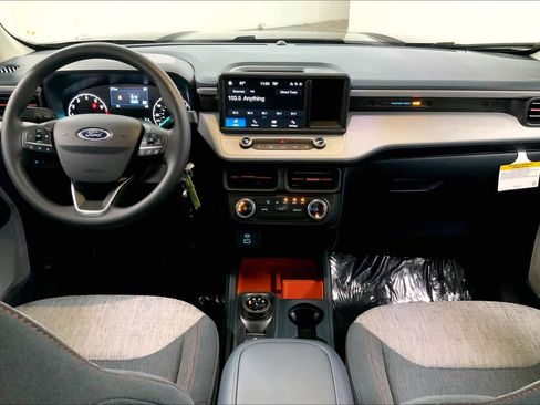 Used 2023 Ford Maverick XLT image 12