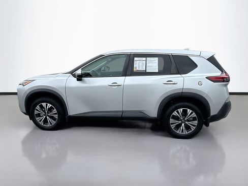 Used 2022 Nissan Rogue SV image 4