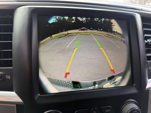 Used 2016 RAM 1500 Classic SLT AWD/4WD image 23