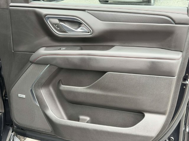 Used 2024 Chevrolet Tahoe RST w/ Luxury Package AWD/4WD image 8