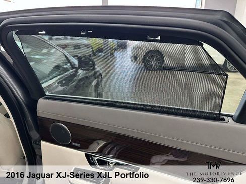 Used 2016 Jaguar XJ L Portfolio image 32