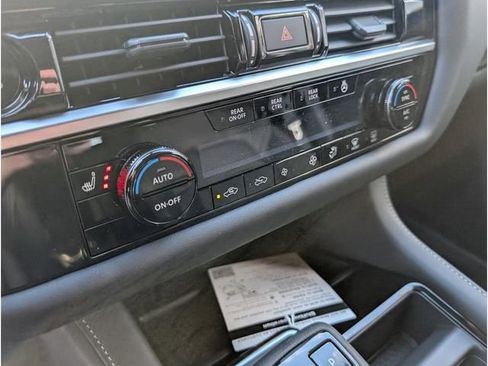 New 2025 Nissan Pathfinder SL w/ SL Premium Package image 23