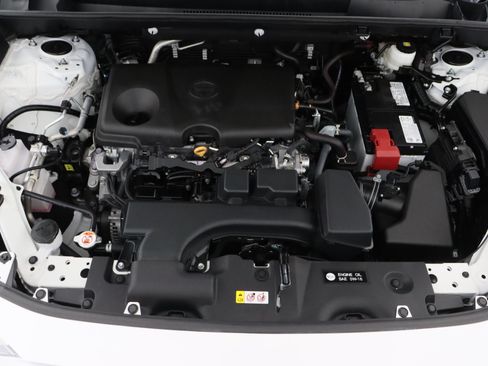Used 2025 Toyota RAV4 XLE FWD image 37