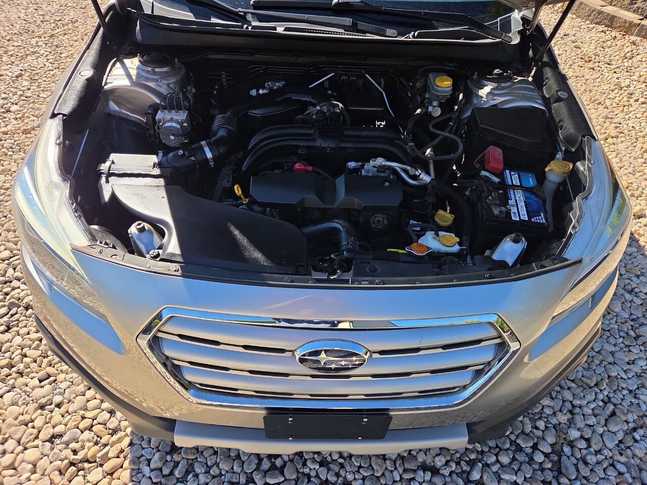Used 2015 Subaru Outback 2.5i Limited AWD/4WD image 15