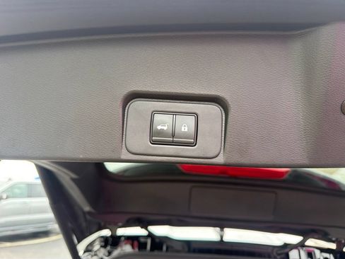 Used 2024 Nissan Rogue SV AWD/4WD image 54