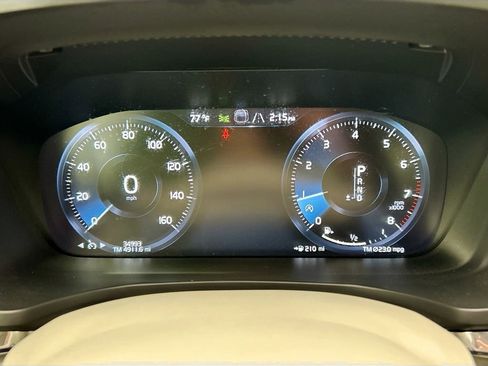 Used 2020 Volvo S60 T5 Momentum image 32