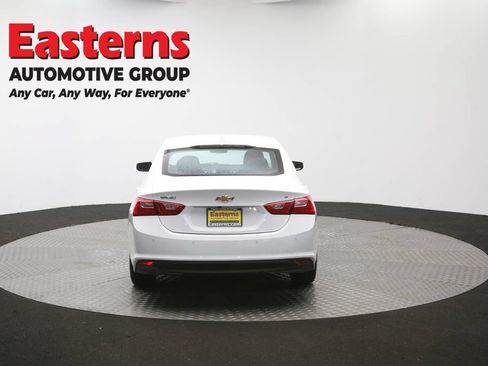 Used 2025 Chevrolet Malibu LT FWD image 38