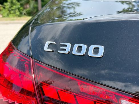 Used 2022 Mercedes-Benz C 300 Sedan w/ Pinnacle Trim Package image 11