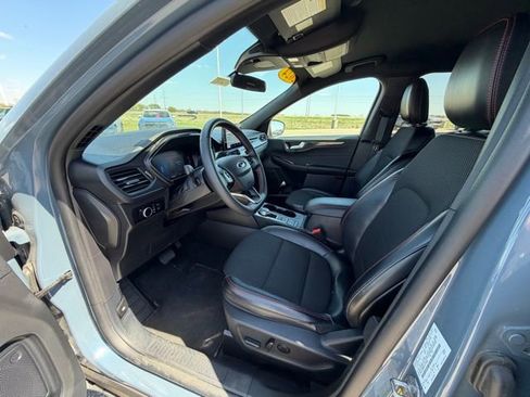 Used 2025 Ford Escape ST-Line AWD/4WD image 16