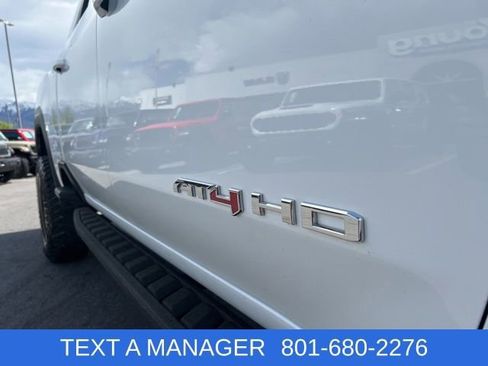 Used 2022 GMC Sierra 2500 AT4 w/ Gooseneck/5TH Wheel Package AWD/4WD image 13