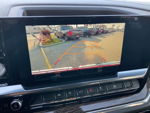 Used 2023 GMC Sierra 1500 Elevation image 22