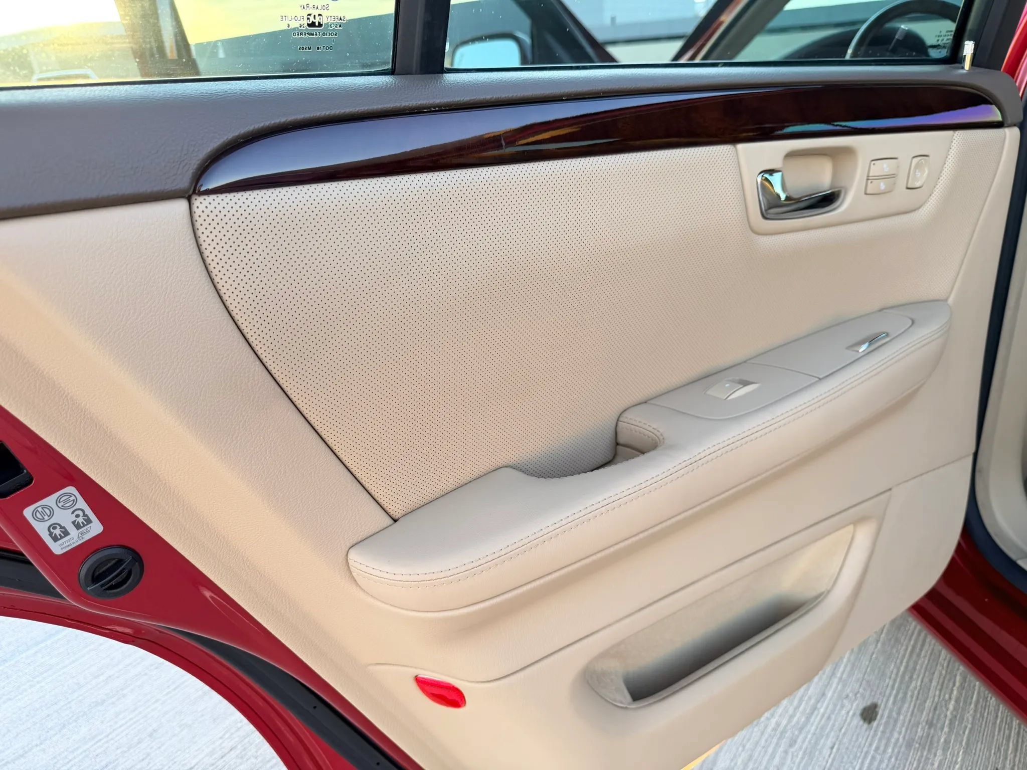 Used 2006 Cadillac DTS FWD image 14