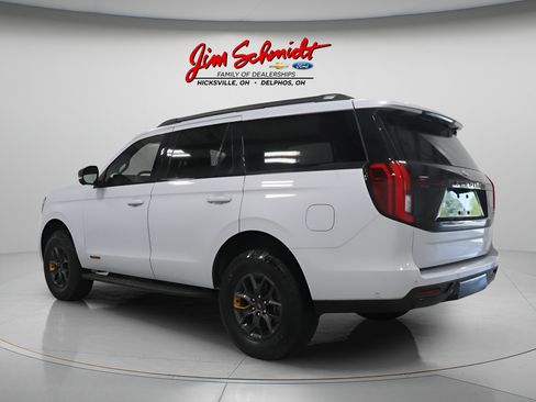 Used 2025 Ford Expedition Tremor AWD/4WD image 4