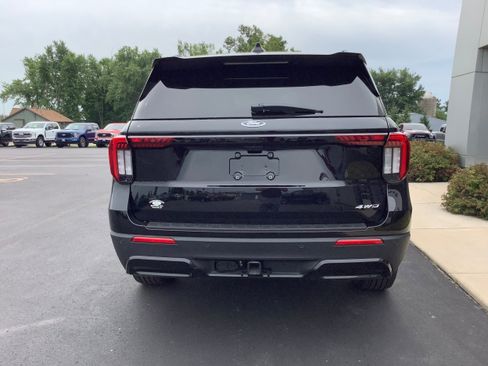 New 2026 Ford Explorer ST-Line AWD/4WD image 5