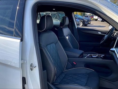 New 2026 Volkswagen Atlas Cross Sport SEL Premium R-Line image 27