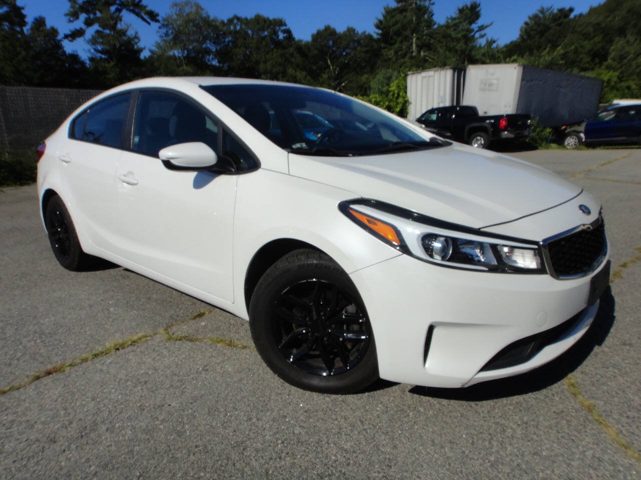 Used 2017 Kia Forte LX w/ LX Popular Package FWD image 3